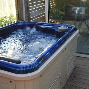  Séjour à la campagne Petit Climatisé Avec Jacuzzi Privé
