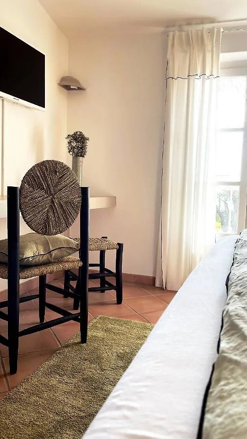 Le Cigalon Bed and Breakfast Le Beausset Bed & Breakfast