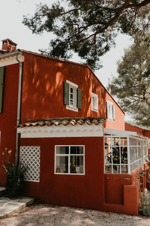 Le Cigalon Bed and Breakfast Le Beausset